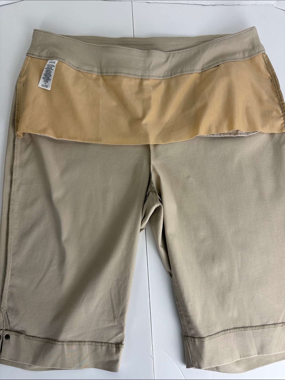 Northern Reflections Women's XL Pull-On Bermuda Shorts Beige Compression Waist - Picture 4 of 10